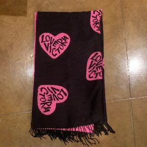 🌻🌻Victoria Secrets throw 50”x60”
